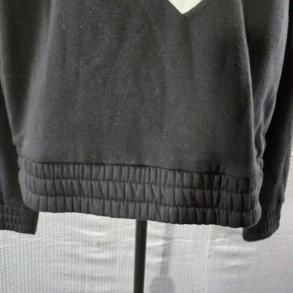 Fila Colorblock Pullover - Picture 8 of 12